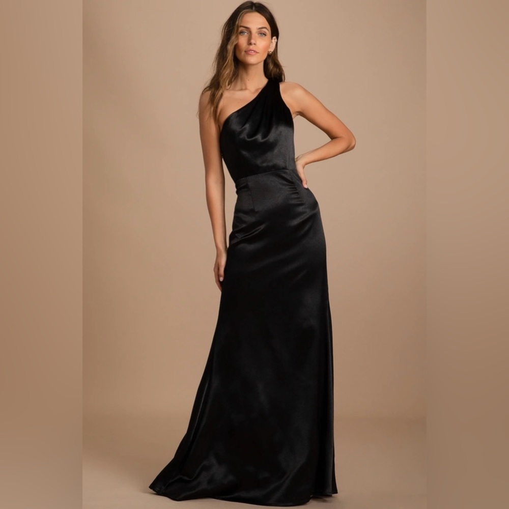 Lulu’s “on the guest list” black satin one shoulder gown - size small